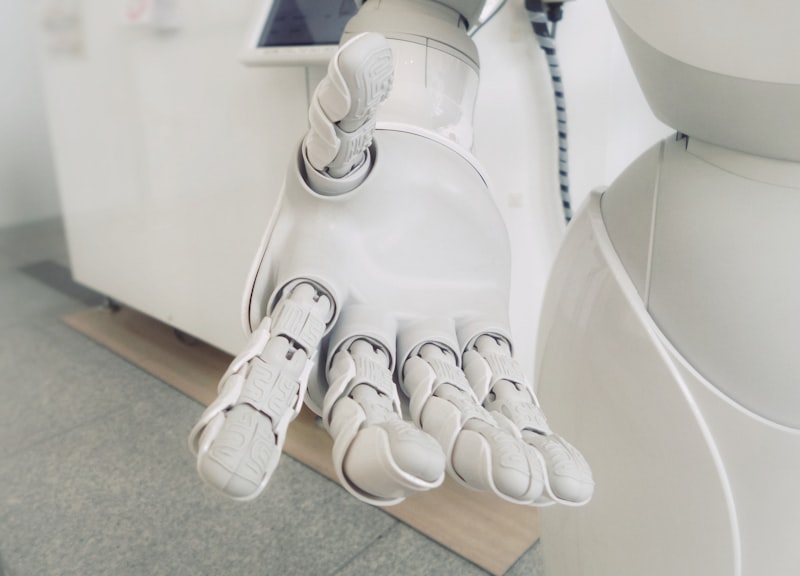 Antarmuka chatbot AI mengotomatiskan pertanyaan pelanggan dan mengurangi waktu respons untuk bisnis kecil